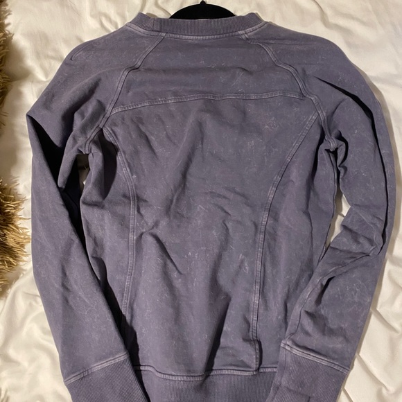 Lululemon Crewneck - Picture 4 of 5